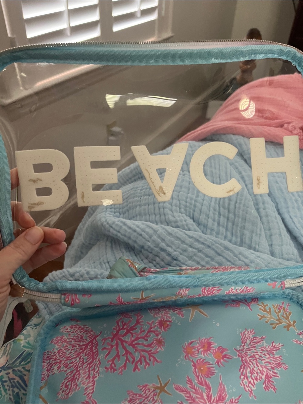 Lilly Pulitzer Clear 'BEACH' Cosmetic Bag in Aqua with Pink Coral - Picture 6 of 10